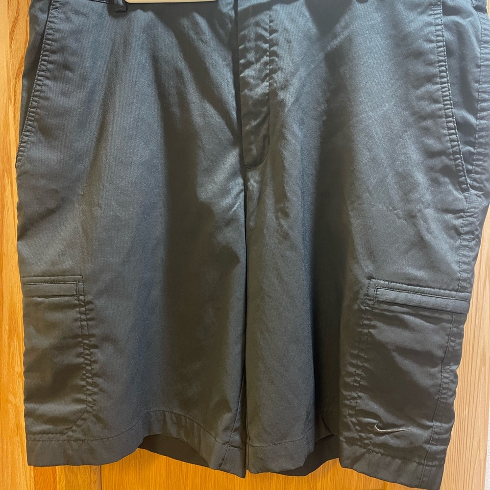Nike Golf Black Cargo Shorts Lightweight Summer Essential